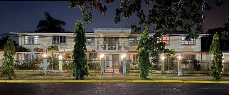 Clayton, Area Forestal – Cerca Ciudad del Saber: Casa / Edificio Amoblado, con 14 habitaciones