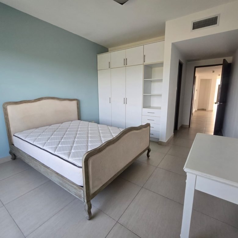 Playa Vista Mar, con Campo de Golf: Amoblado, Las Olas, apartamento de 313m2