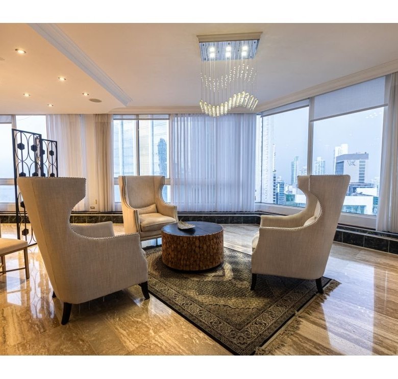 Marbella – Pent House con vista al Mar: Caminable a Cinta Costera