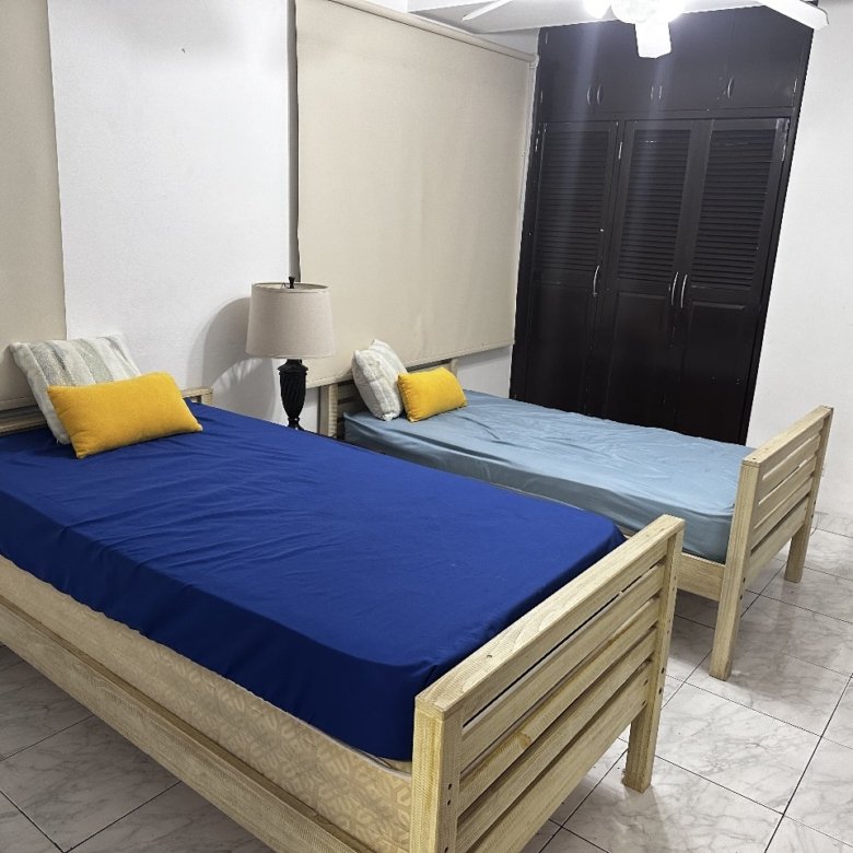 Amplia Casa con Piscina, de 4 recámaras en Sector de Excelente Altura y Nivel: Betania – Altos del Dorado