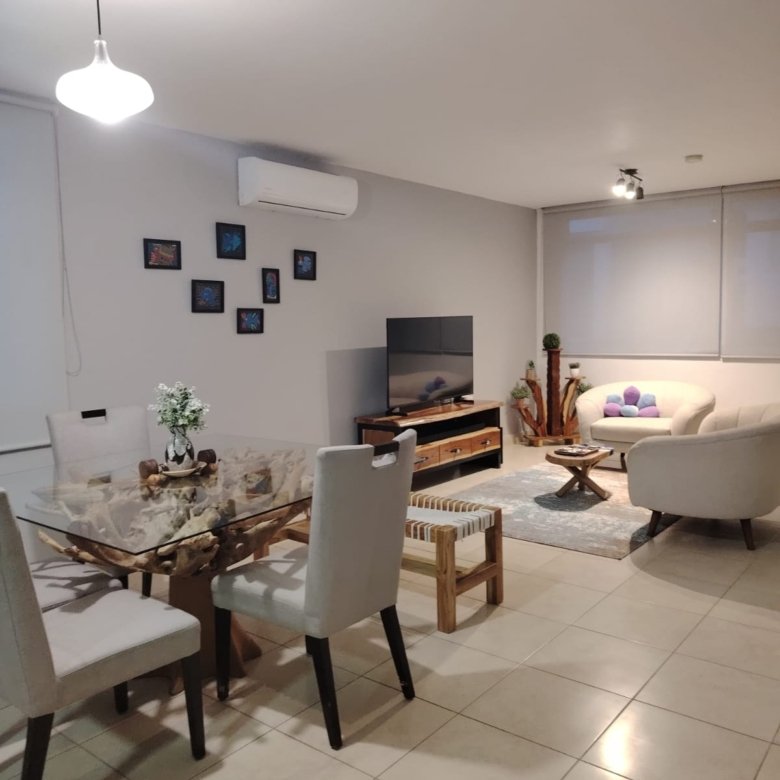 Casa Amoblada de Playa en Residencial Frente Al Mar – Coronado: Paradise Point