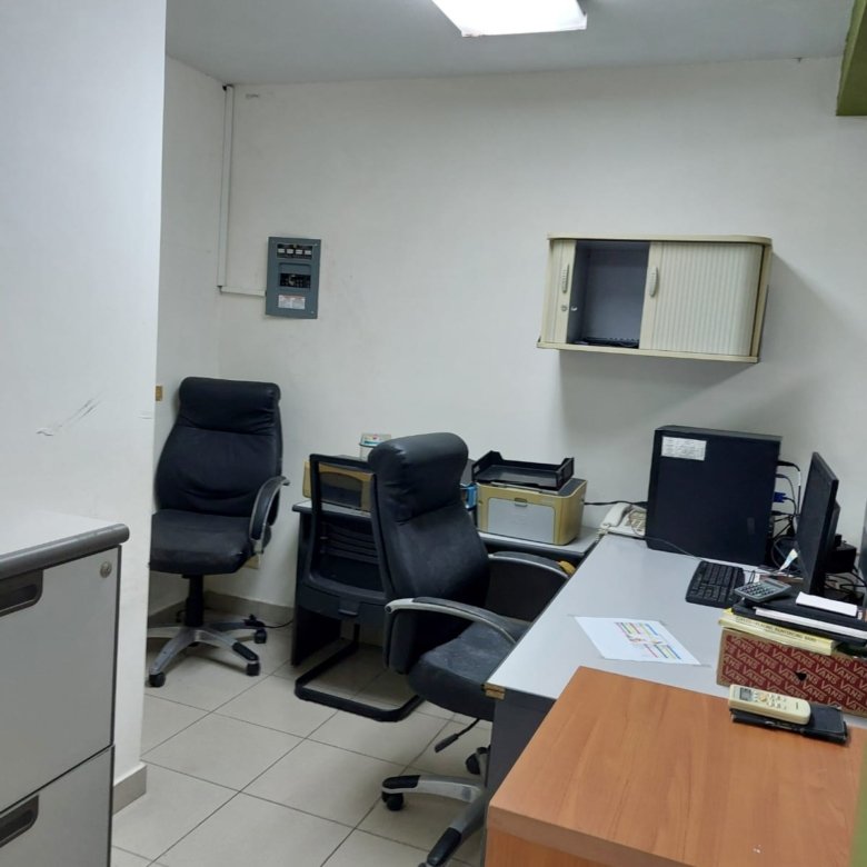Obarrio – Area Bancaria: Local de Planta Baja, Con vitrina a calle