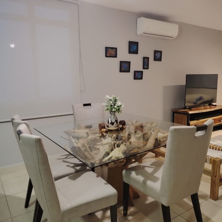 Casa Amoblada de Playa en Residencial Frente Al Mar – Coronado: Paradise Point