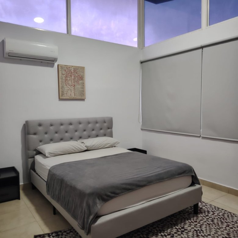 Casa Amoblada de Playa en Residencial Frente Al Mar – Coronado: Paradise Point