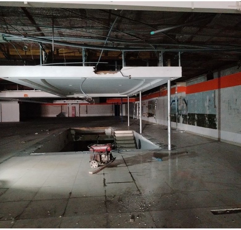 Calidonia – Local Comercial / Edificio Completo: En esquina