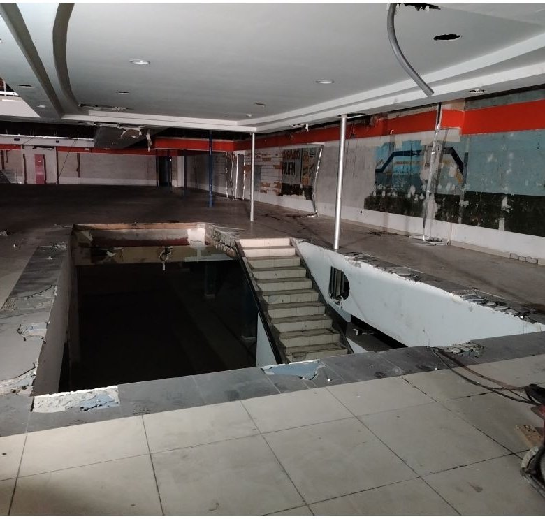 Calidonia – Local Comercial / Edificio Completo: En esquina