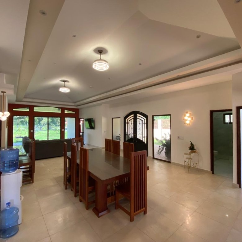 Casa de Playa, dentro de Campo de Golf, Amoblada: con 2000m2 de terreno