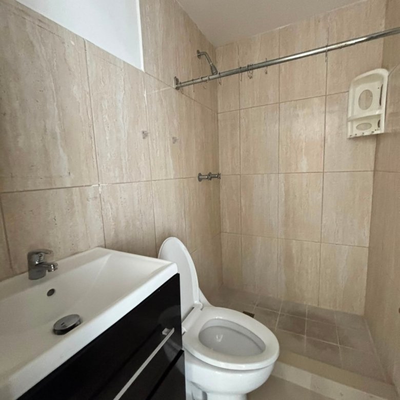 Apartamento en Perejil, Centro de la Ciudad, Cercano a Metro y sector de La Cresta