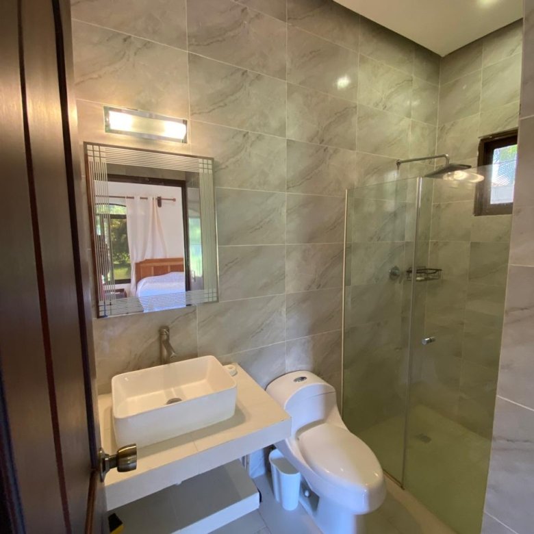 Casa de Playa, dentro de Campo de Golf, Amoblada: con 2000m2 de terreno