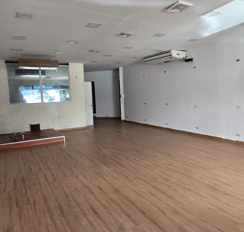 San Francisco, Calle 50: Local Comercial de Planta Baja, en Plaza Comercial