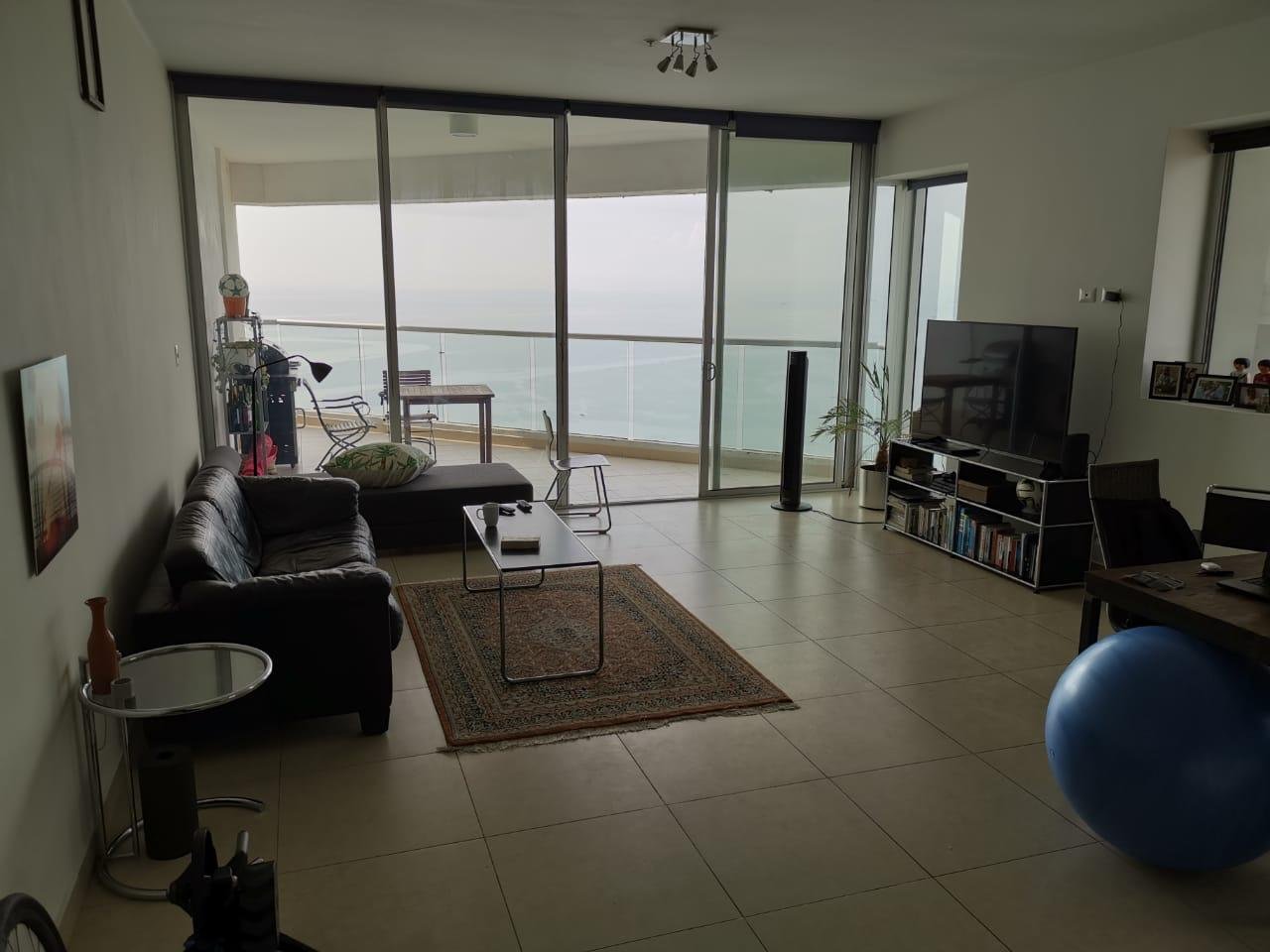 Av Balboa, Frente Al Mar: Rivage Hermoso Apartamento 1 Recamara, 1.5 Baños