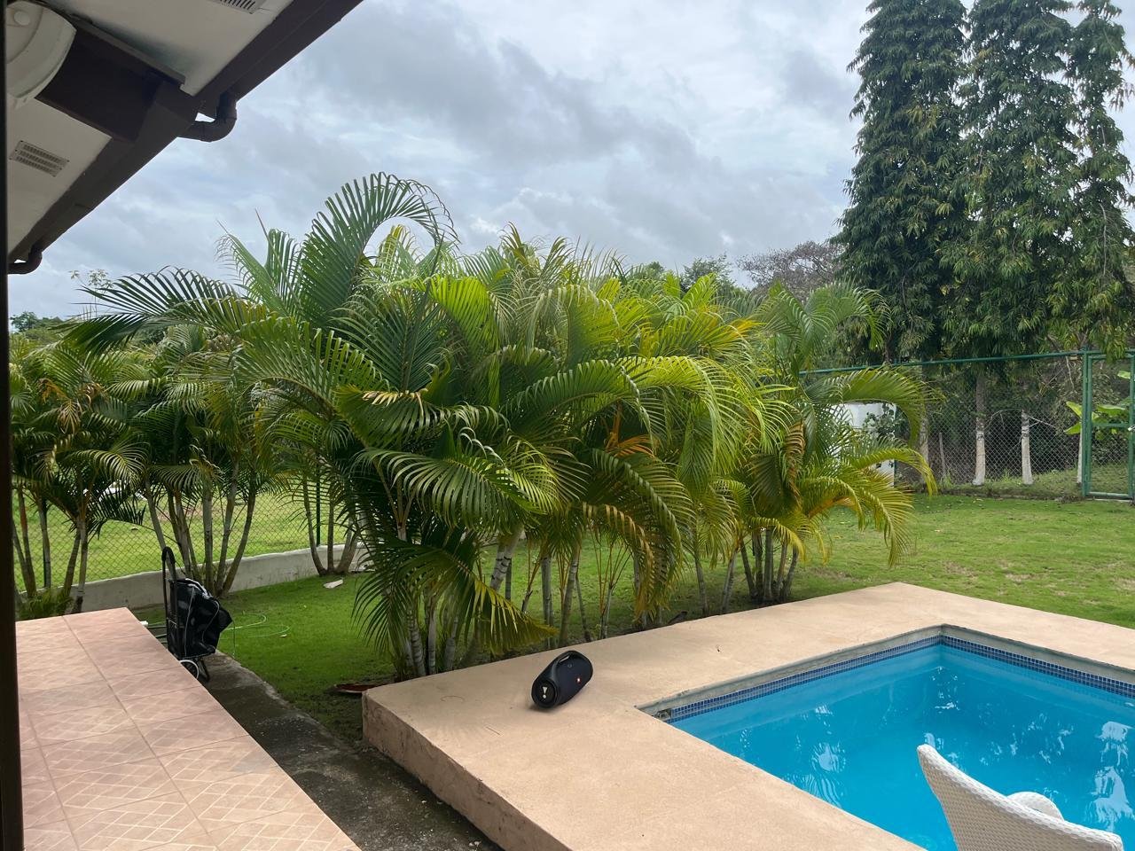 Casa – Villa de Playa, Piedras Gordas, Panama: con Piscina Privada y Jacuzzi