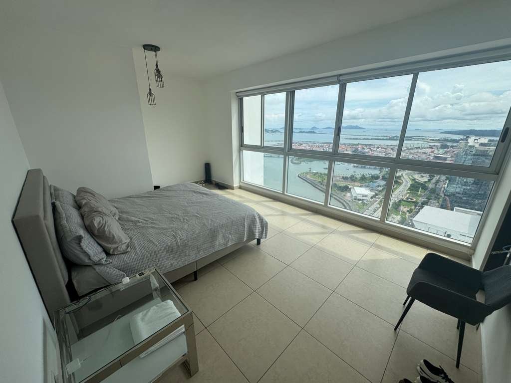 Av Balboa, Frente Al Mar: Rivage Hermoso Apartamento 1 Recamara, 1.5 Baños