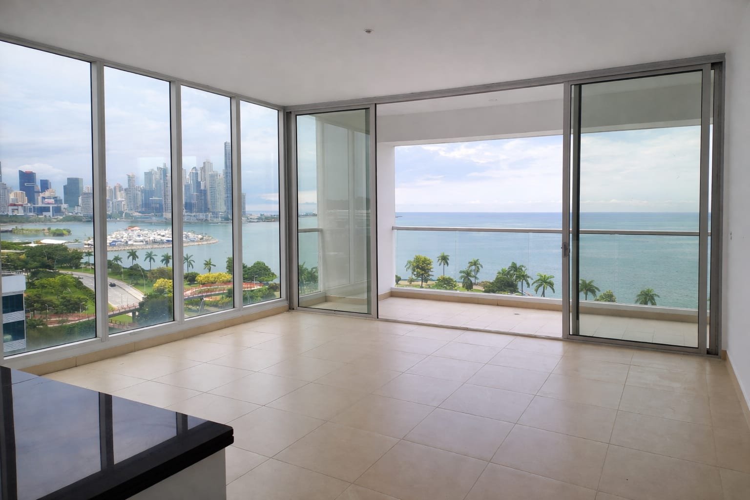 Av Balboa, Frente Al Mar: Rivage Hermoso Apartamento 2 Recamaras + 2 baños + 2 parking