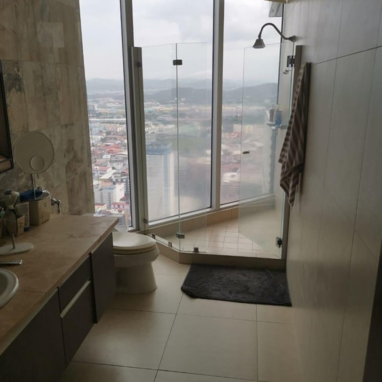 Av Balboa, Frente Al Mar: Rivage Hermoso Apartamento 1 Recamara, 1.5 Baños