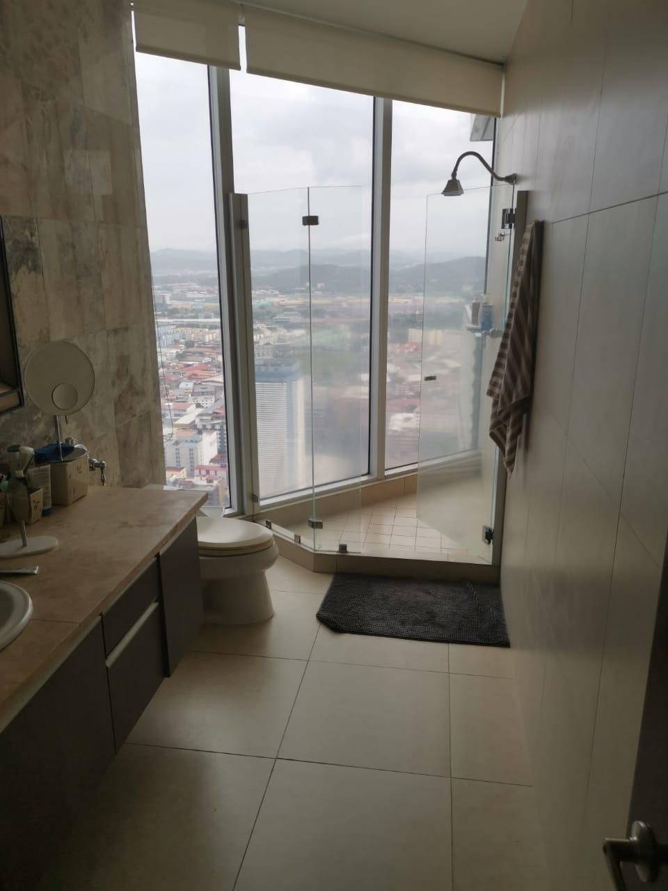 Av Balboa, Frente Al Mar: Rivage Hermoso Apartamento 1 Recamara, 1.5 Baños
