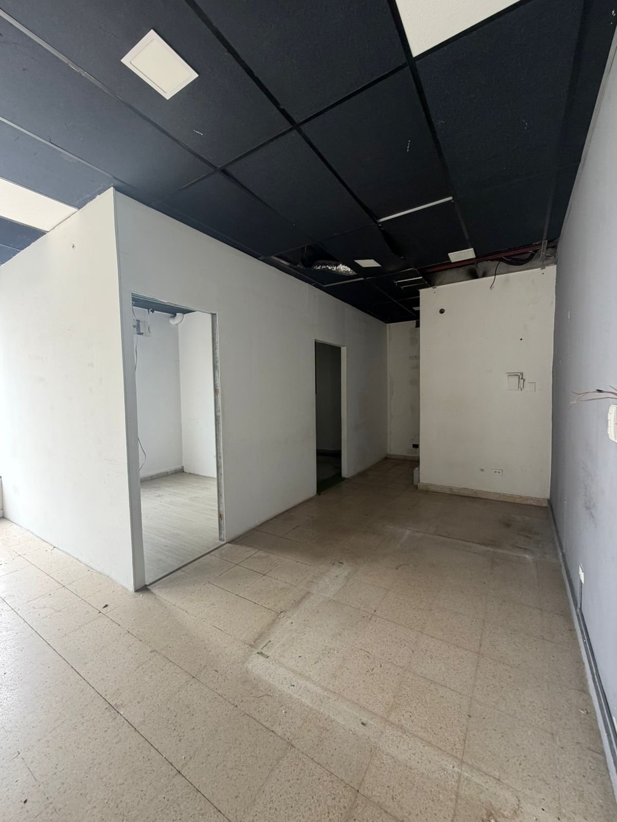 Planta Baja, Local Comercial, Vía España – Cercano a Hato Pintado, San Fernando