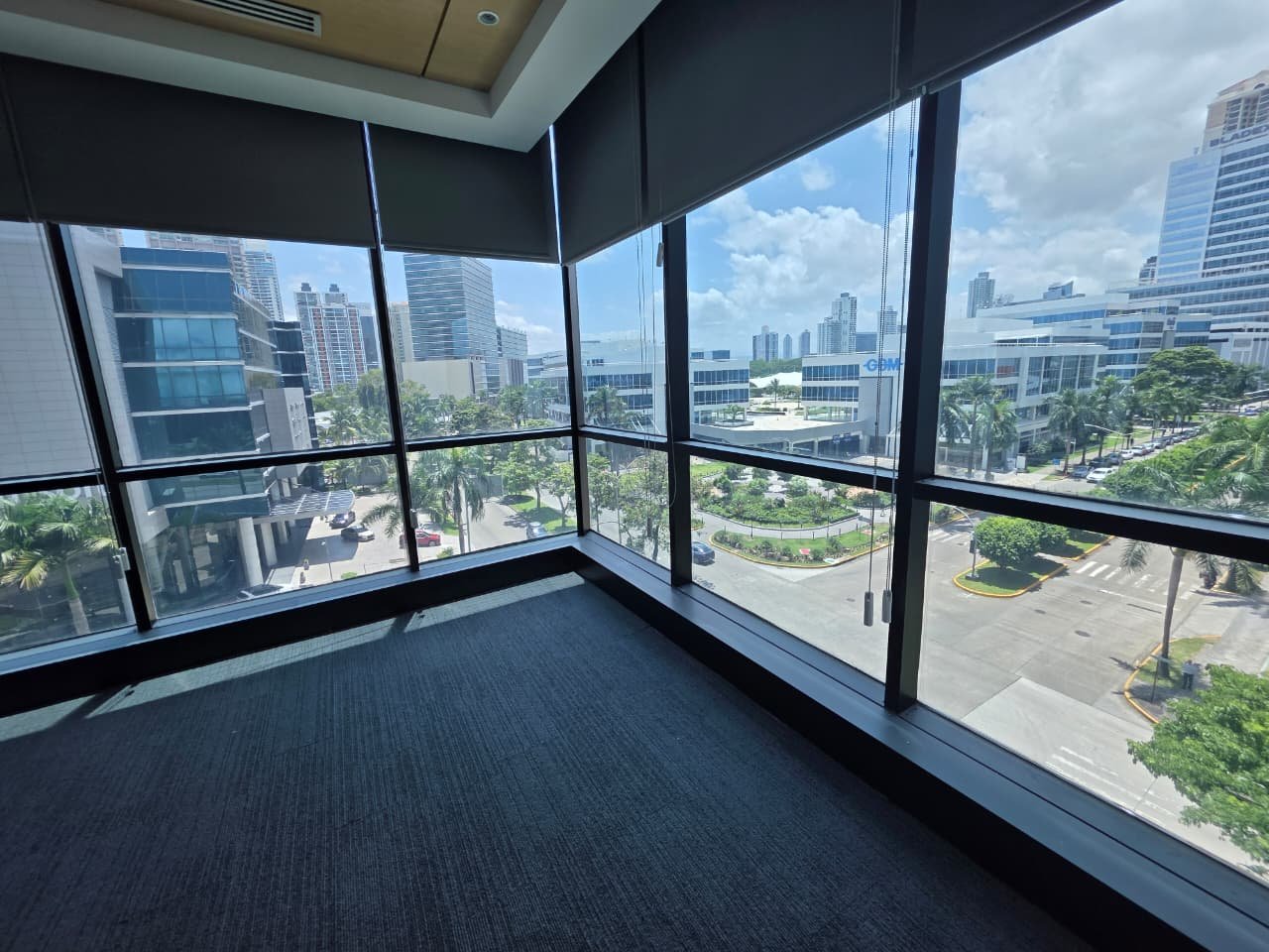COSTA DEL ESTE – TORRE COMERCIAL PREMIUM: OFICINA DE 1480M2 ALQUILADA