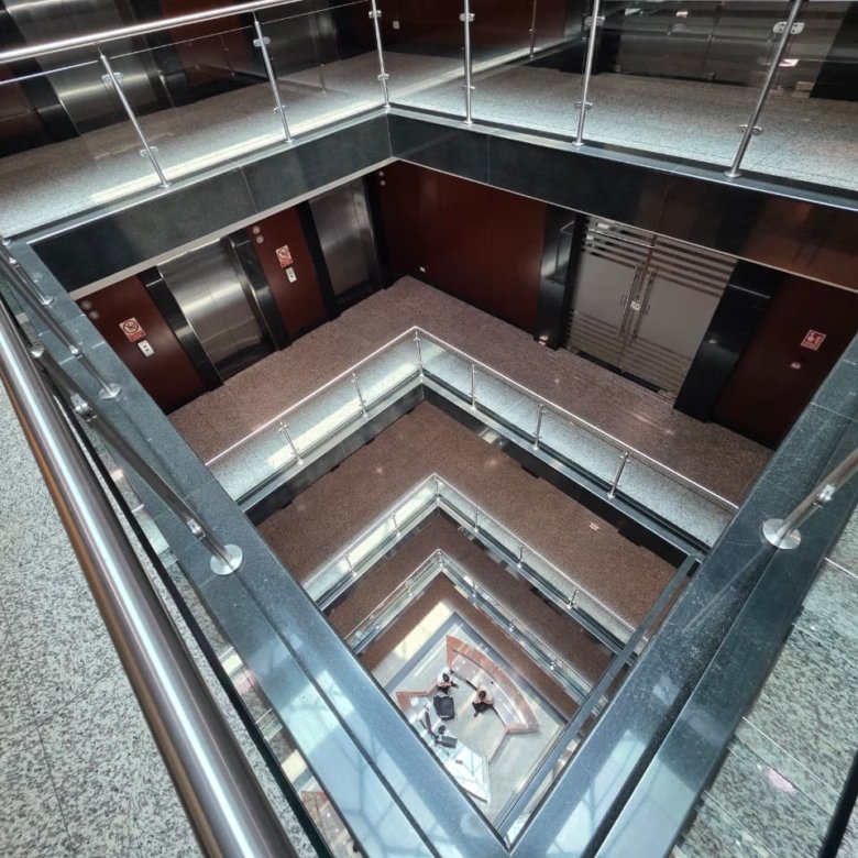 COSTA DEL ESTE – TORRE COMERCIAL PREMIUM: OFICINA DE 1480M2 ALQUILADA