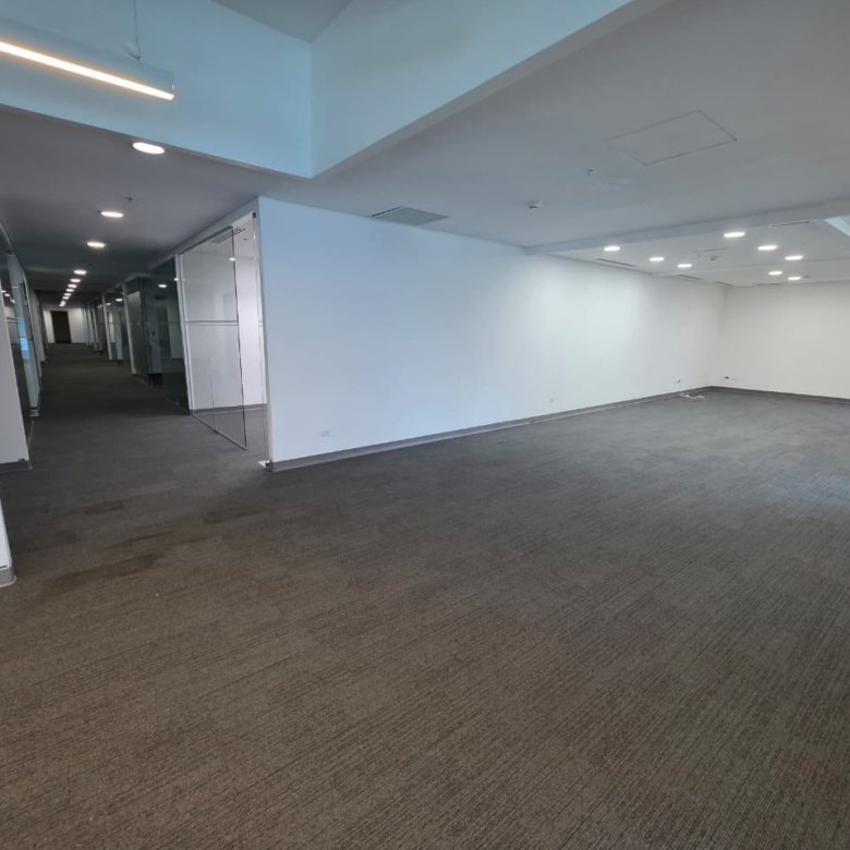 COSTA DEL ESTE – TORRE COMERCIAL PREMIUM: OFICINA DE 1480M2 ALQUILADA