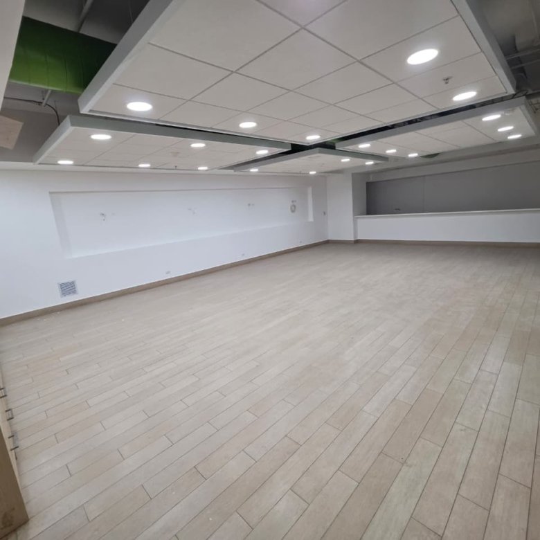 COSTA DEL ESTE – TORRE COMERCIAL PREMIUM: OFICINA DE 1480M2 ALQUILADA