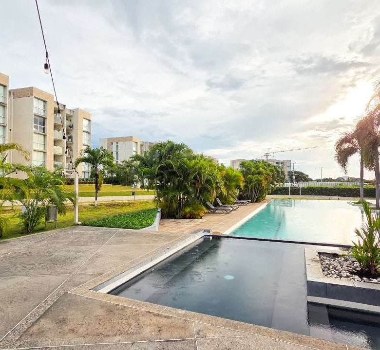 Apartamento de Playa Punta Barco: Amoblado, cercano a frente de playa