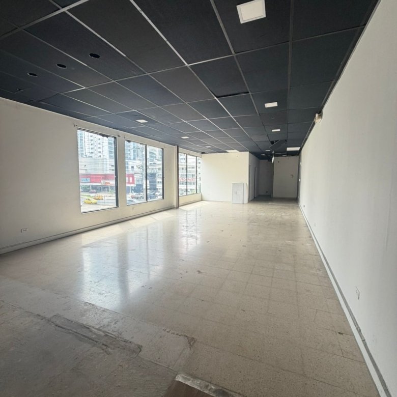 Planta Baja, Local Comercial, Vía España – Cercano a Hato Pintado, San Fernando