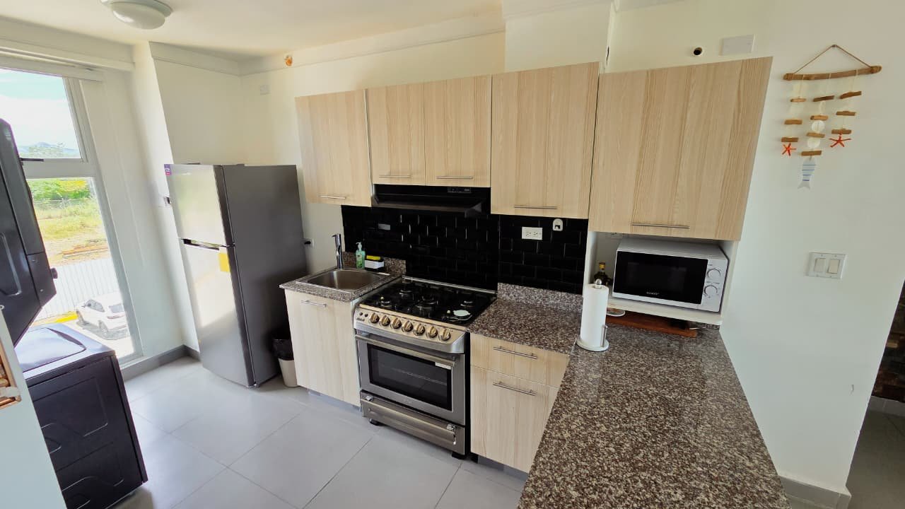 Apartamento de Playa Punta Barco: Amoblado, cercano a frente de playa