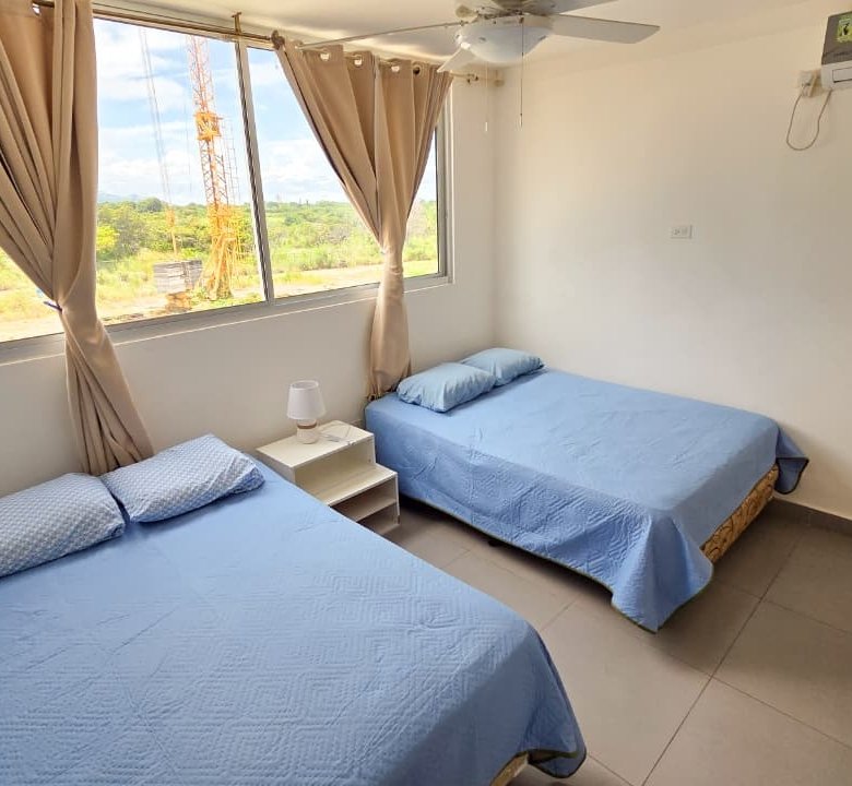 Apartamento de Playa Punta Barco: Amoblado, cercano a frente de playa