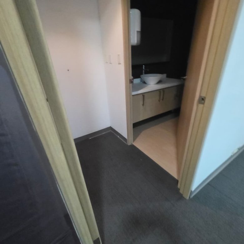 COSTA DEL ESTE – TORRE COMERCIAL PREMIUM: OFICINA DE 1480M2 ALQUILADA