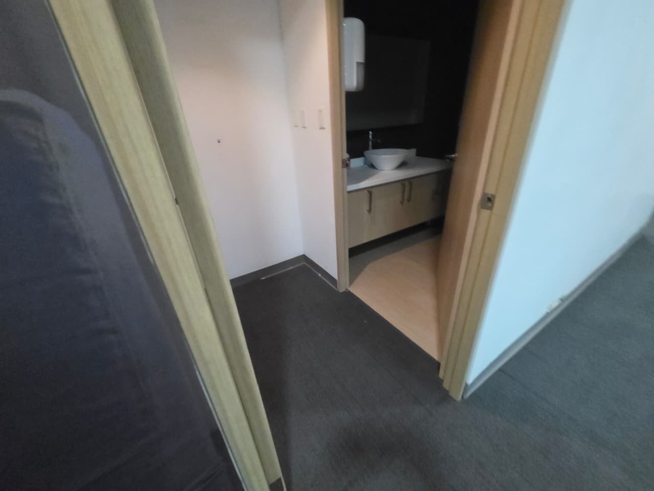 COSTA DEL ESTE – TORRE COMERCIAL PREMIUM: OFICINA DE 1480M2 ALQUILADA