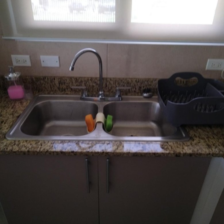 Playa Coronado: Apartamento de Planta Baja con Jardín, Amoblado en Residencial Cerrado