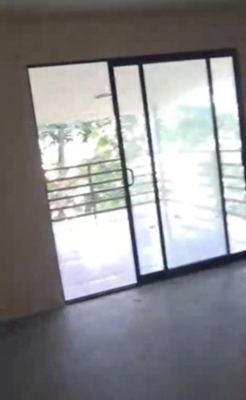 En La Falda del Cerro Ancon, con Seguridad 24/7: Casa Adosada, 3 Niveles, Bosque