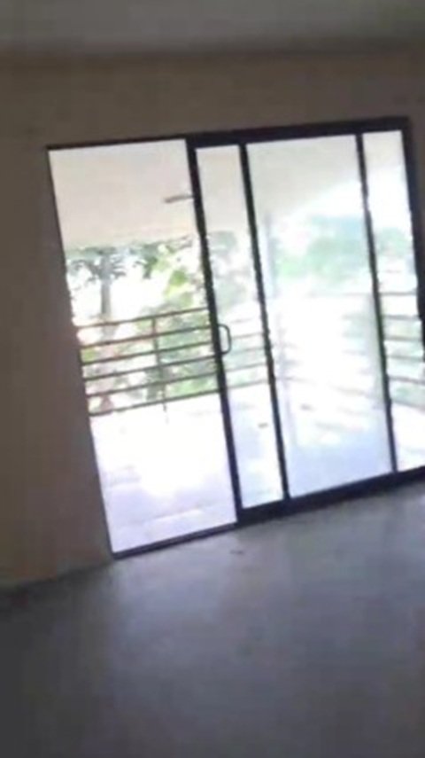 En La Falda del Cerro Ancon, con Seguridad 24/7: Casa Adosada, 3 Niveles, Bosque