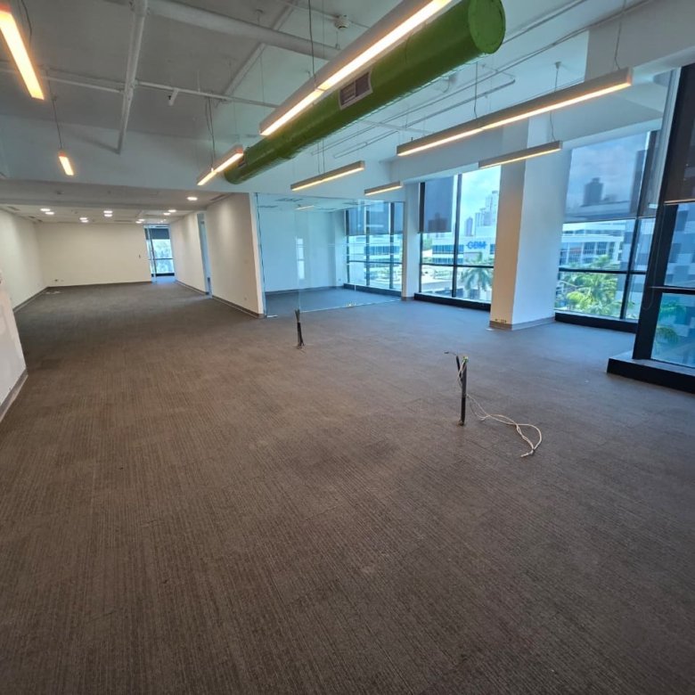 COSTA DEL ESTE – TORRE COMERCIAL PREMIUM: OFICINA DE 1480M2 ALQUILADA