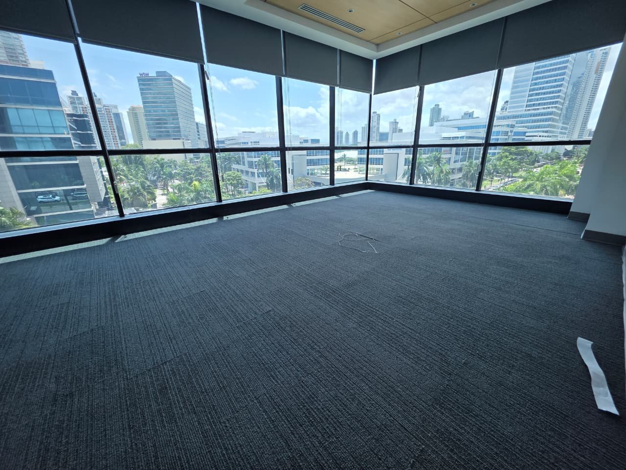 COSTA DEL ESTE – TORRE COMERCIAL PREMIUM: OFICINA DE 1480M2 ALQUILADA