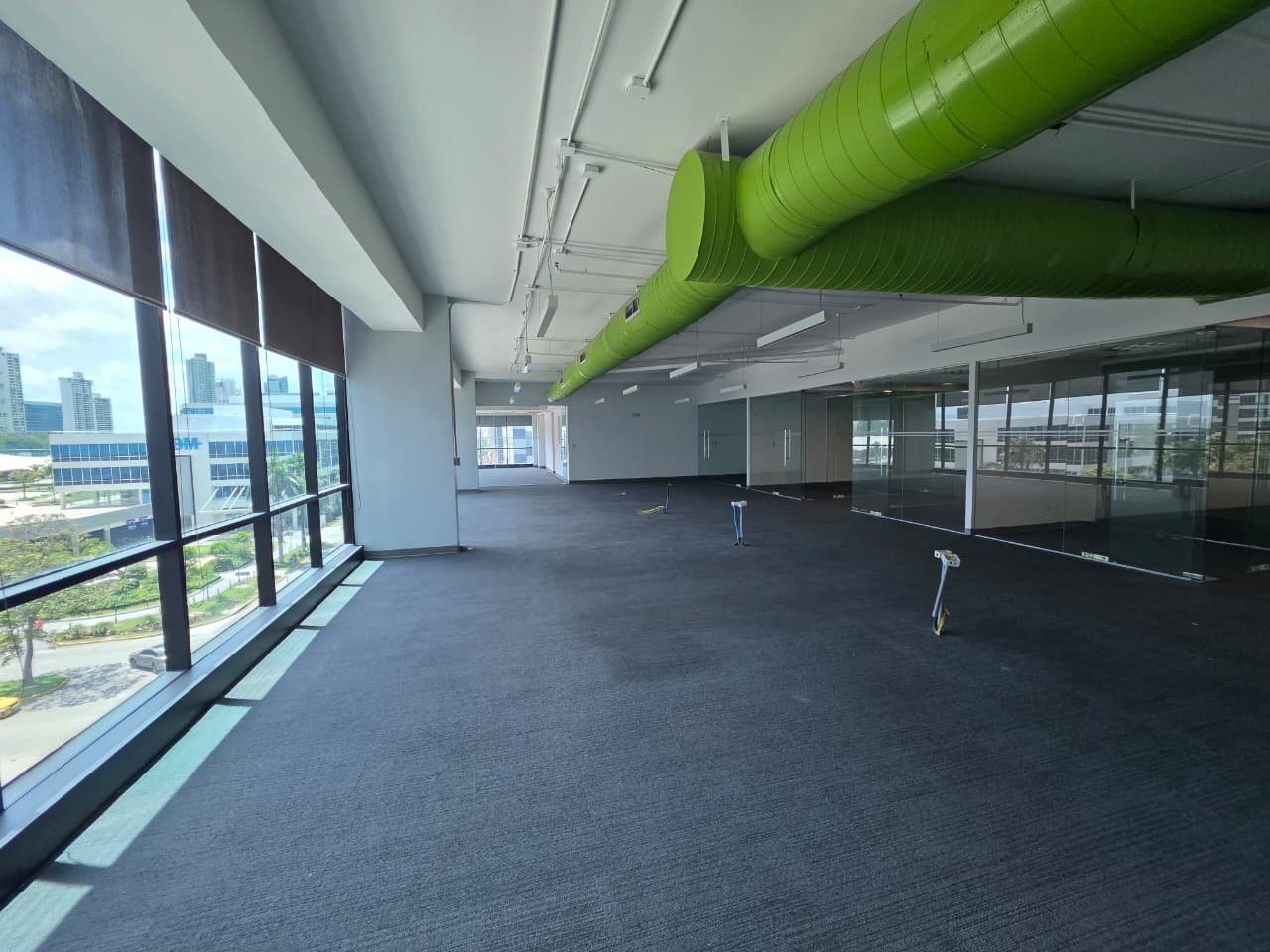 COSTA DEL ESTE – TORRE COMERCIAL PREMIUM: OFICINA DE 1480M2 ALQUILADA