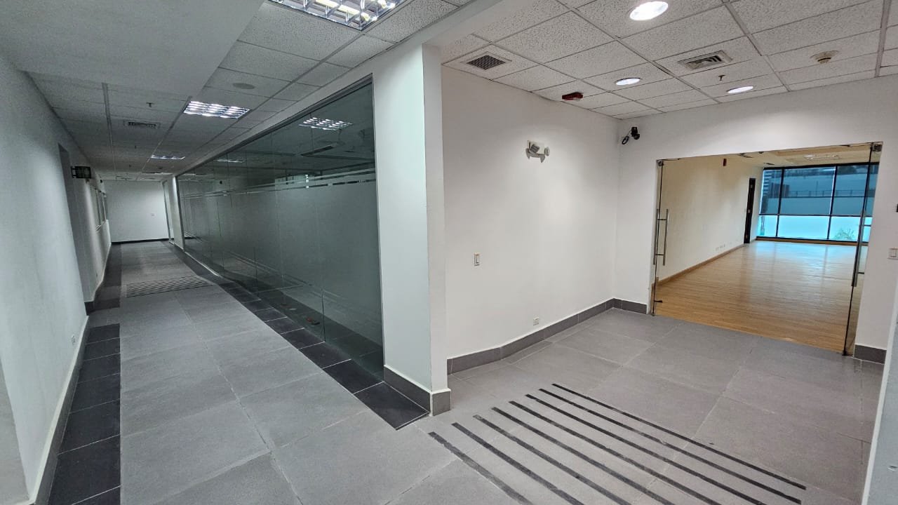 COSTA DEL ESTE – TORRE COMERCIAL PREMIUM: OFICINA DE 340M2 EN GRIS O TERMINADA