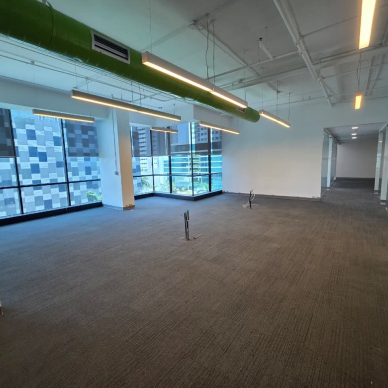 COSTA DEL ESTE – TORRE COMERCIAL PREMIUM: OFICINA DE 1480M2 ALQUILADA