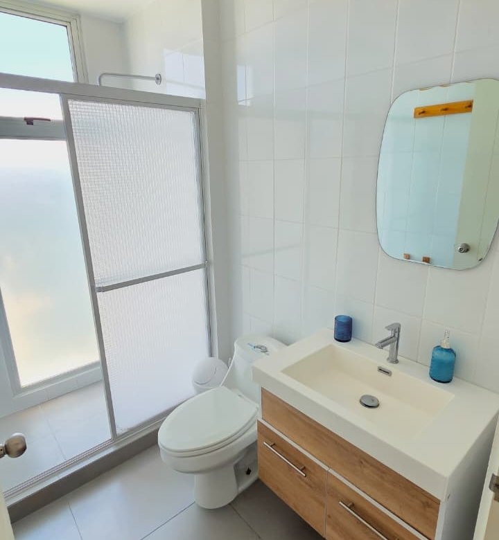 Apartamento de Playa Punta Barco: Amoblado, cercano a frente de playa