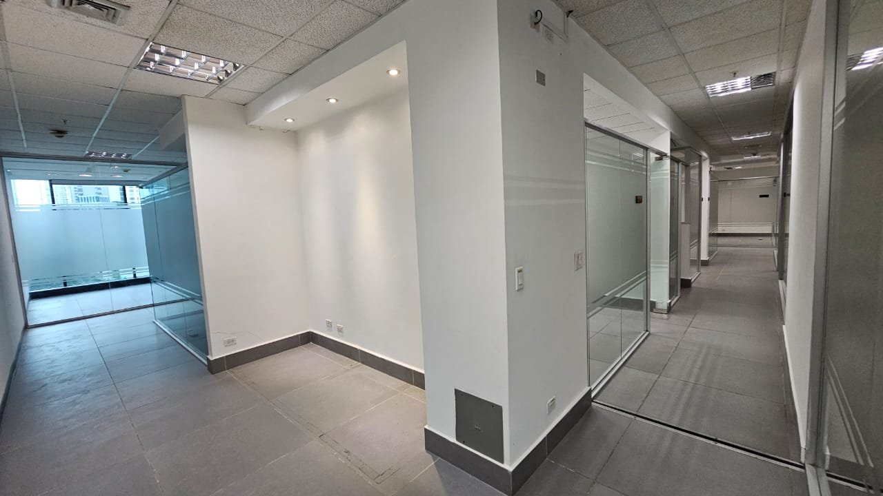 COSTA DEL ESTE – TORRE COMERCIAL PREMIUM: OFICINA DE 340M2 EN GRIS O TERMINADA