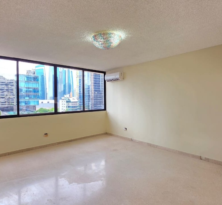 Obarrio, Corazón de la Ciudad: Apartamento de 3 recámaras con 2 estacionamientos