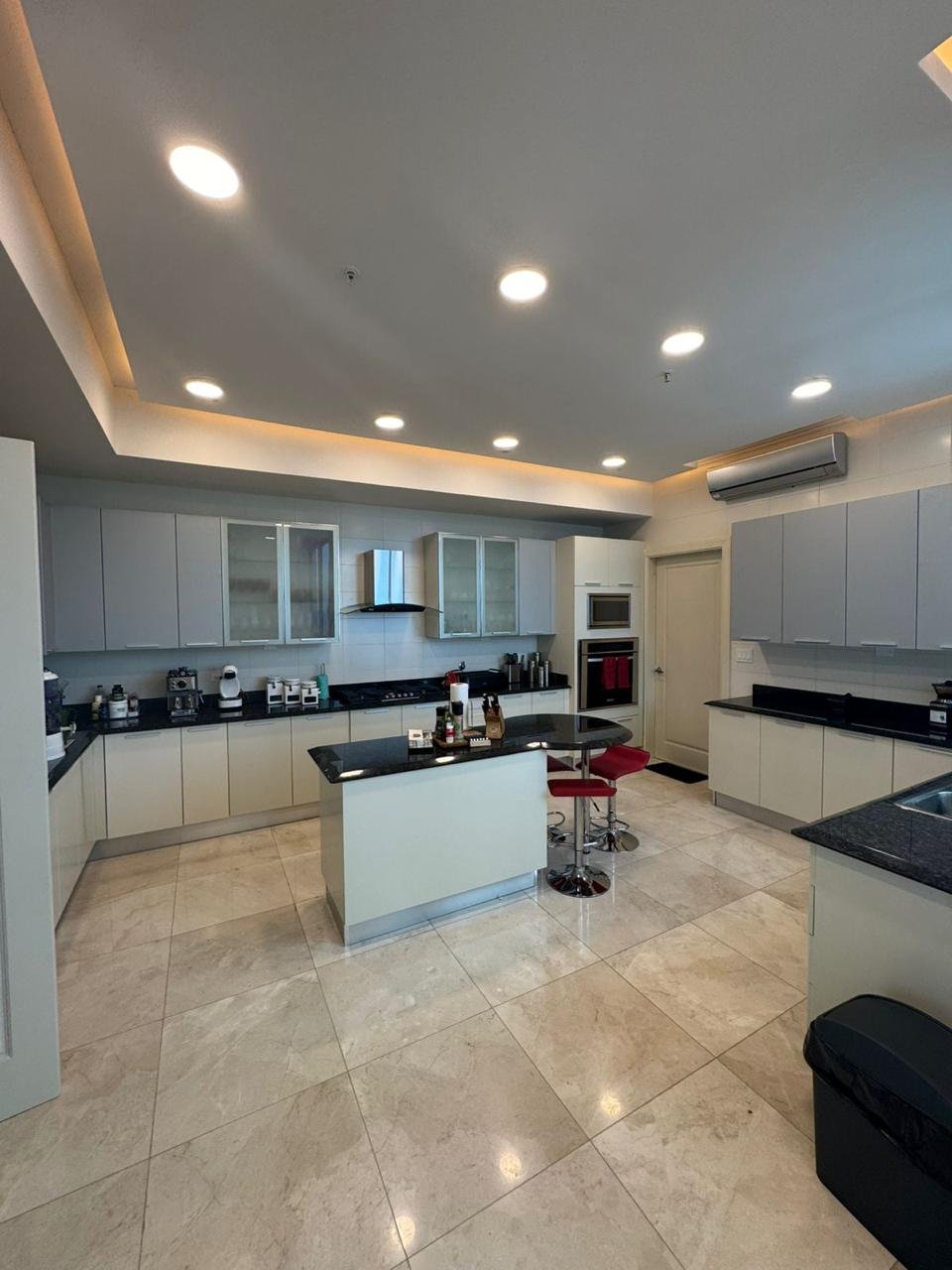 Frente al Mar en Costa del Este: Vitri, lujoso Pent-House de piso completo