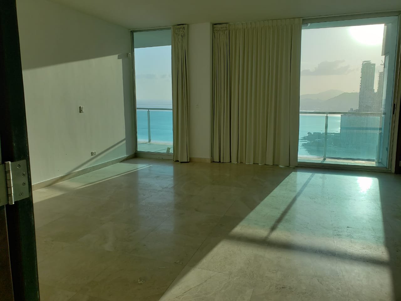 Punta Pacifica, Vista al Mar: Aquamare, Torre de Lujo, Apartamento de 3 Habitaciones
