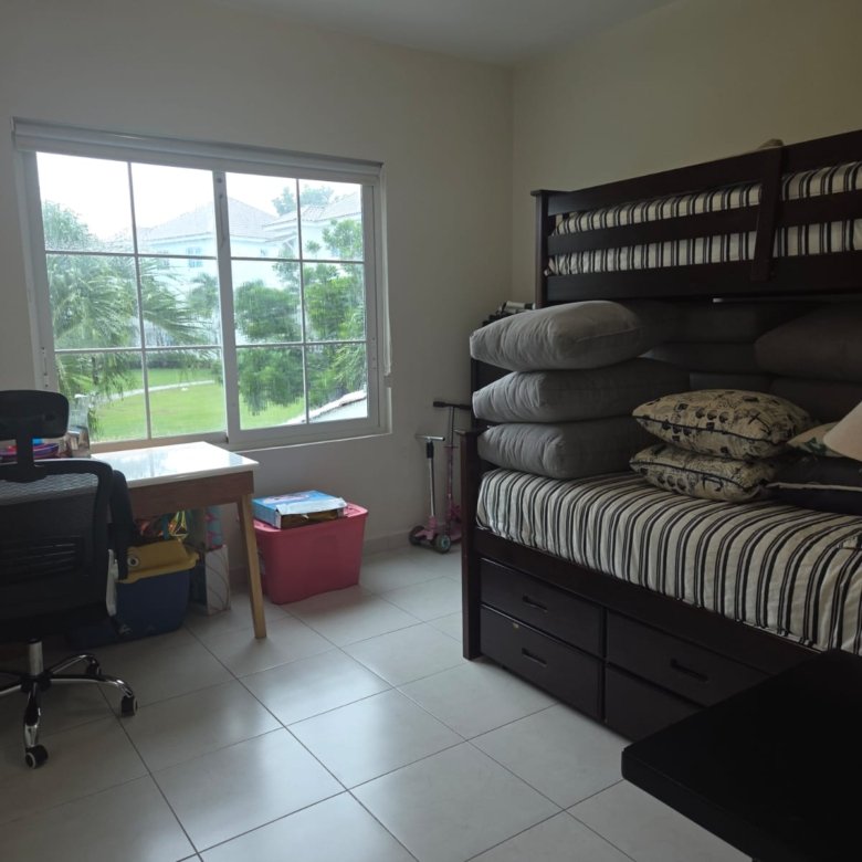 Playa Santa Clara, Bijao Frente a Campo de Golf y vista al Lago: Apartamento Amoblado de 3 habitaciones