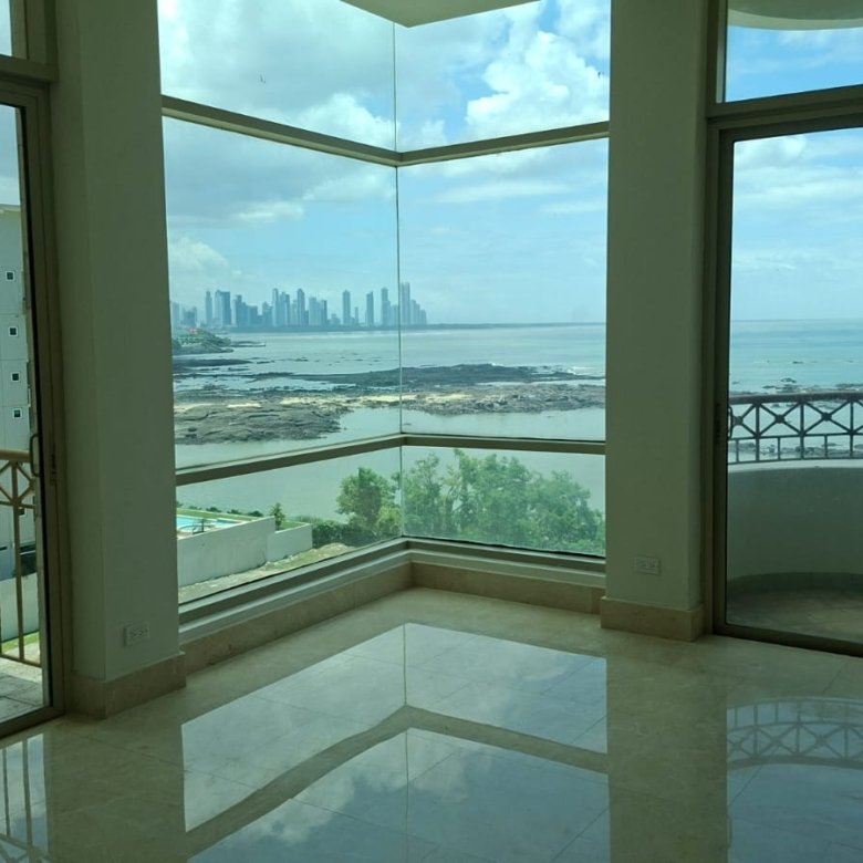 Punta Pacifica, de Lujo – Pacific Point: Frente al Mar, Apartamento de 540m², con 4 Recamaras
