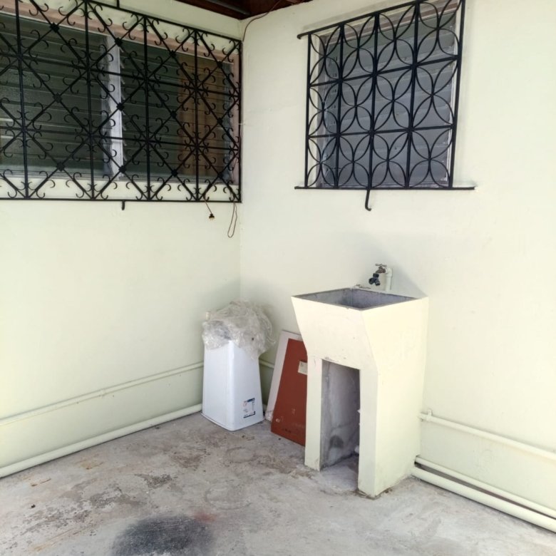 Cerro Viento: Apartamento de Planta Baja, con Patio