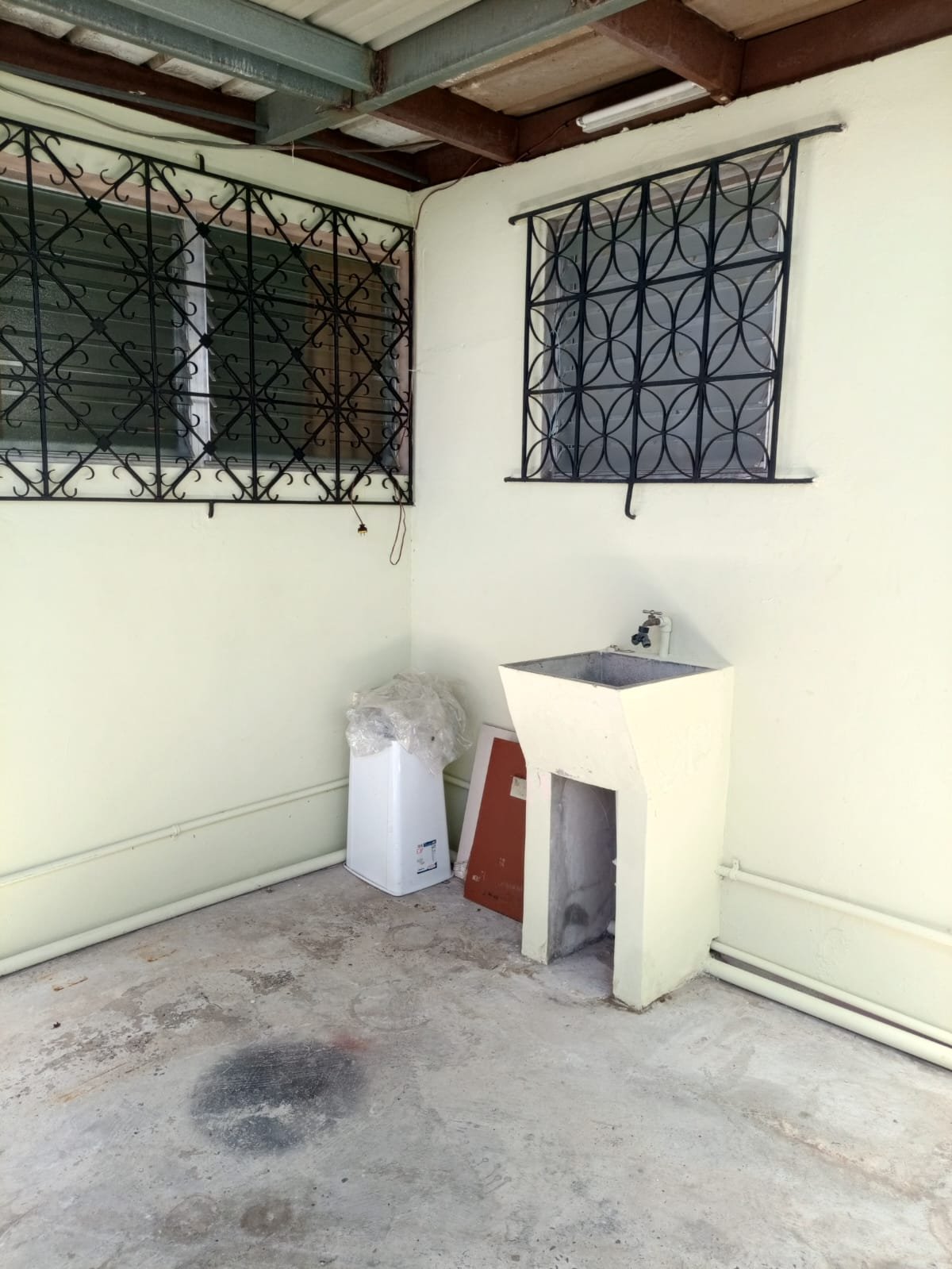 Cerro Viento: Apartamento de Planta Baja, con Patio