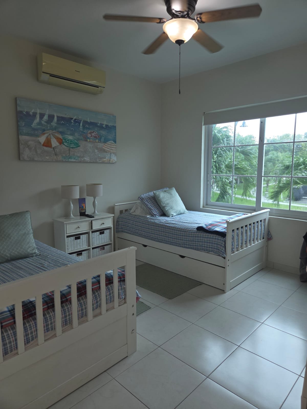 Playa Santa Clara, Bijao Frente a Campo de Golf y vista al Lago: Apartamento Amoblado de 3 habitaciones