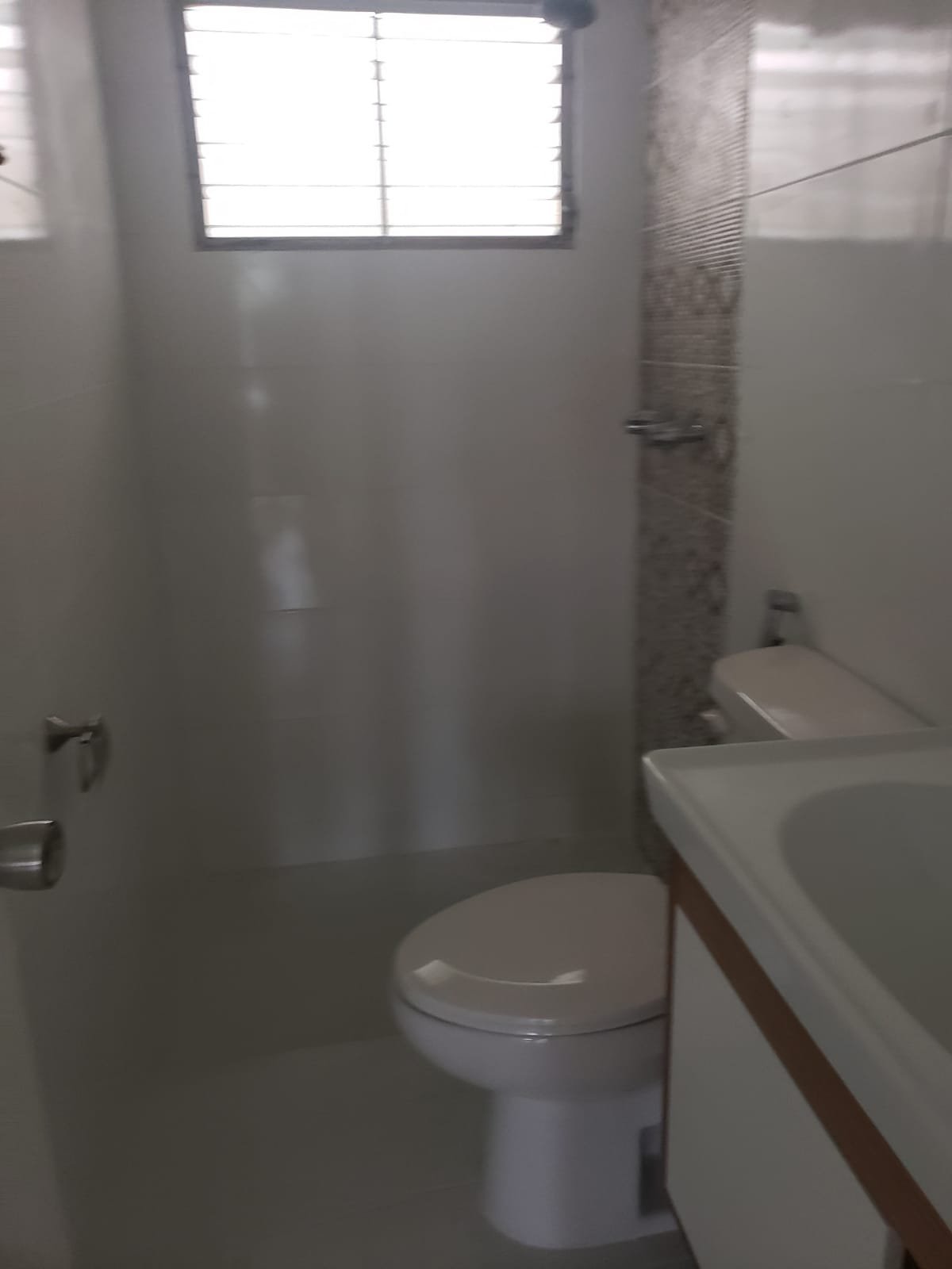 El Dorado – Betania: Casa Cercada, de 4 Recamaras, 4 Baños, 1 Nivel